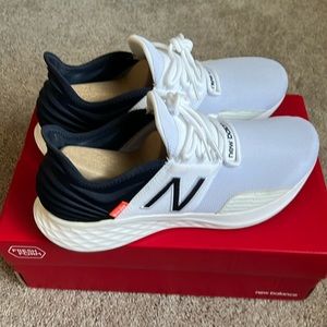 New Balance Fresh Foam Roav Size 10.5